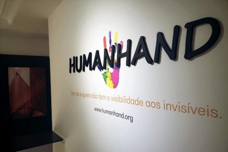 Bem-vindo ao Espaço Human Hand: Onde as Causas Encontram Voz e Visibilidade
